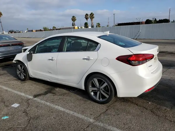 3KPFN4A86HE005729 2017 KIA FORTE - Image 2