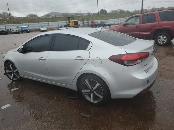 3KPFN4A86HE118130 2017 KIA FORTE - Image 2