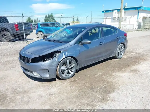 3KPFN4A86HE145568 2017 KIA FORTE - Image 2