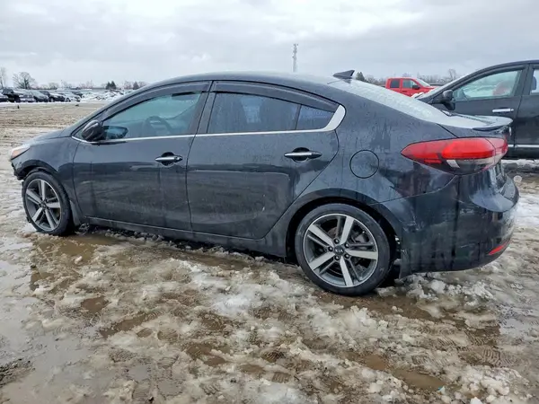 3KPFN4A87HE070427 2017 KIA FORTE - Image 2