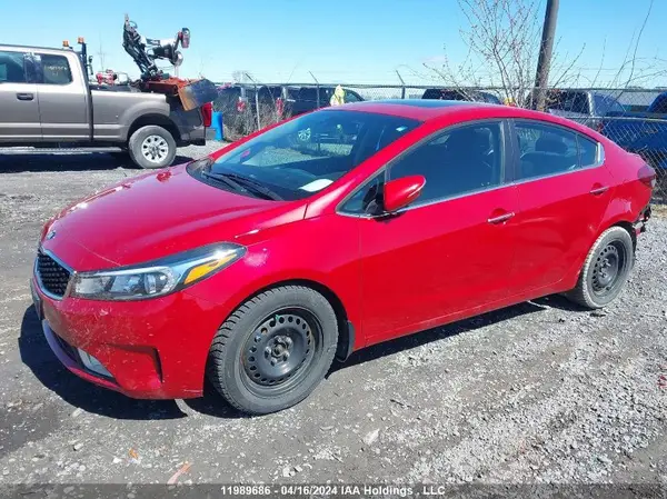 3KPFN4A87HE093934 2017 KIA FORTE - Image 2