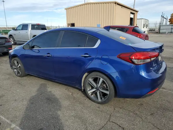 3KPFN4A88HE007076 2017 KIA FORTE - Image 2