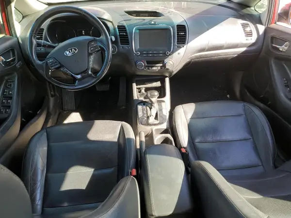 3KPFN4A88HE092923 2017 KIA FORTE - Image 8