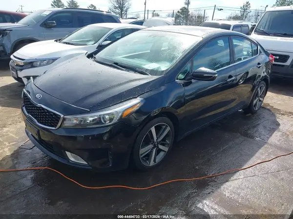 3KPFN4A88HE114306 2017 KIA FORTE - Image 2