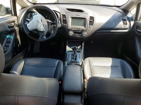 3KPFN4A8XHE089991 2017 KIA FORTE - Image 8