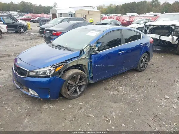 3KPFN4A8XHE114002 2017 KIA FORTE - Image 2