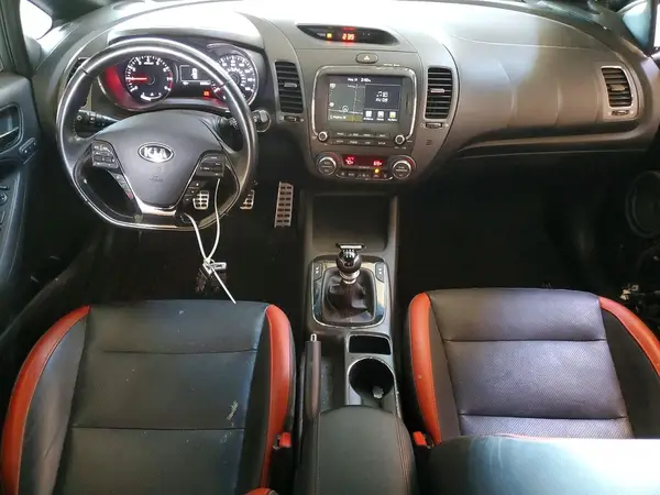 3KPFN5A31HE000559 2017 KIA FORTE - Image 8