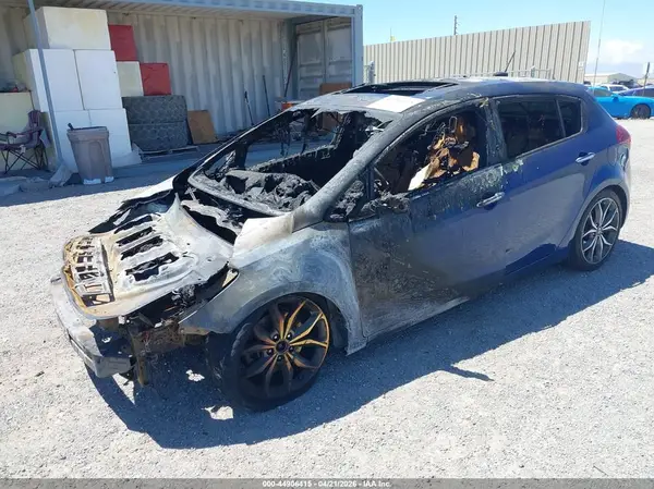 3KPFN5A32HE151779 2017 KIA FORTE - Image 2