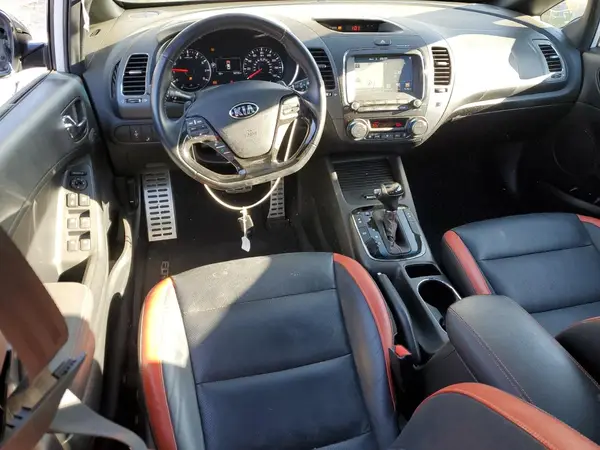 3KPFN5A35HE126911 2017 KIA FORTE - Image 8