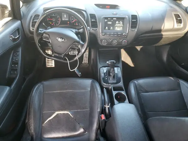 3KPFN5A35HE150884 2017 KIA FORTE - Image 8