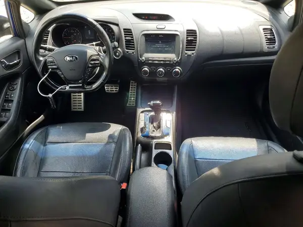 3KPFN5A37HE127039 2017 KIA FORTE - Image 8