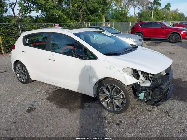 3KPFN5A37JE194200 2018 KIA FORTE - Image 1