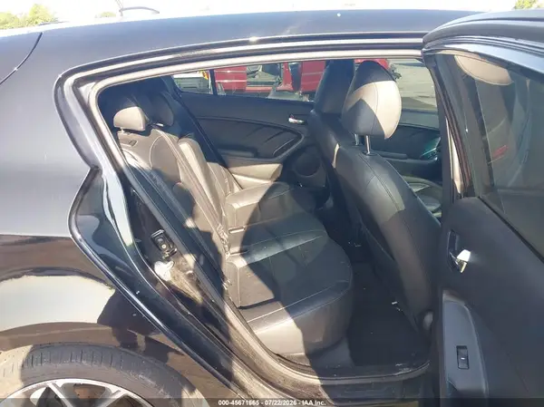 3KPFN5A38HE059124 2017 KIA FORTE - Image 8