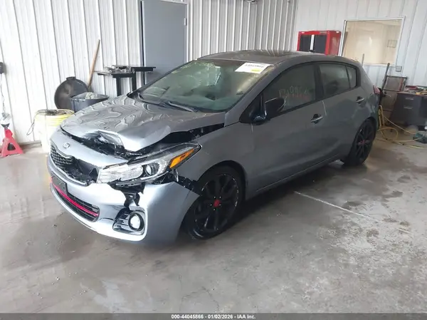 3KPFN5A38HE065134 2017 KIA FORTE - Image 2