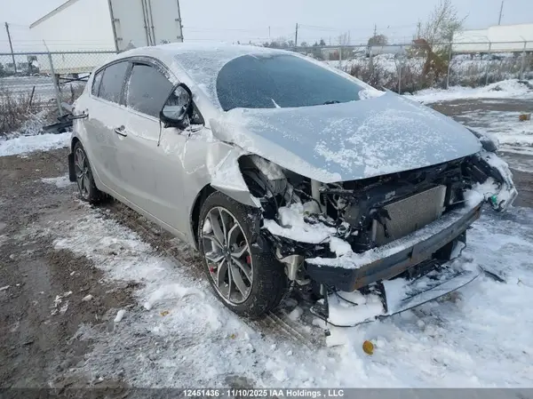 3KPFN5A38JE242643 2018 KIA FORTE - Image 1
