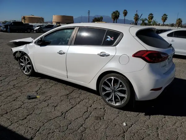 3KPFN5A39HE064395 2017 KIA FORTE - Image 2