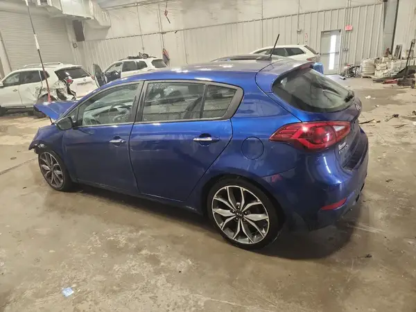 3KPFN5A39JE233580 2018 KIA FORTE - Image 2