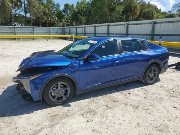 3KPFT4DEXSE010995 2025 KIA FORTE - Image 1