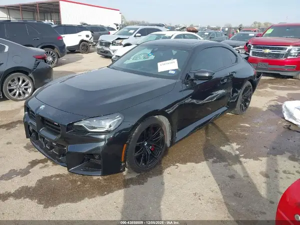 3MF13DM00R8D99389 2024 BMW M2 - Image 2