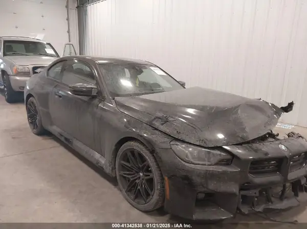 3MF13DM00R8E62975 2024 BMW M2 - Image 1