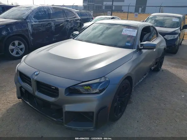3MF13DM05R8E57769 2024 BMW M2 - Image 2