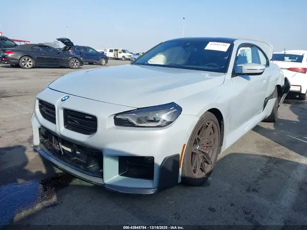 3MF13DM06R8E57263 2024 BMW M2 - Image 2