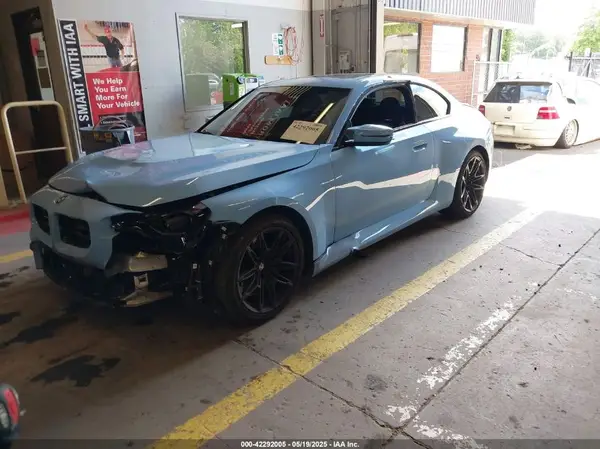 3MF13DM06R8E85015 2024 BMW M2 - Image 2