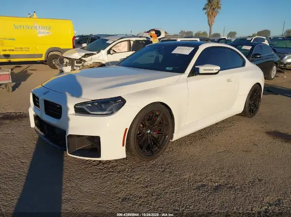 3MF13DM08R8E61699 2024 BMW M2 - Image 2