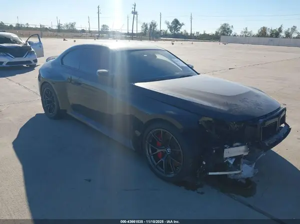 3MF13DM09R8E82836 2024 BMW M2 - Image 1