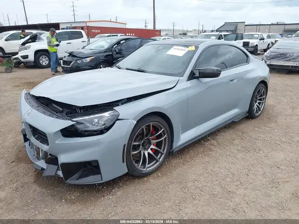 3MF13DM0XP8D11915 2023 BMW M2 - Image 2