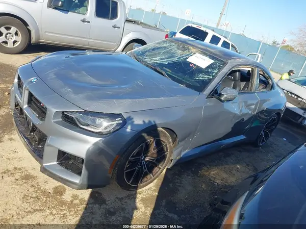 3MF23DM00S8F38821 2025 BMW M2 - Image 2
