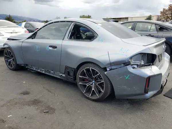 3MF23DM00S8F39242 2025 BMW M2 - Image 2