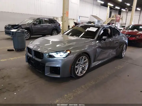 3MF23DM01S8F59323 2025 BMW M2 - Image 2