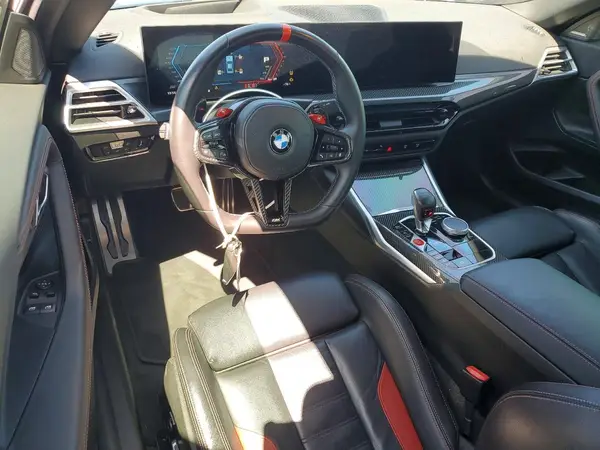 3MF23DM09S8F03047 2025 BMW M2 - Image 8
