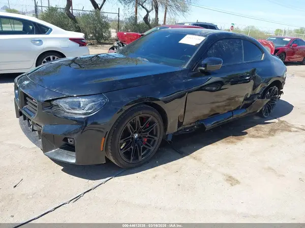3MF23DM09S8F03985 2025 BMW M2 - Image 2