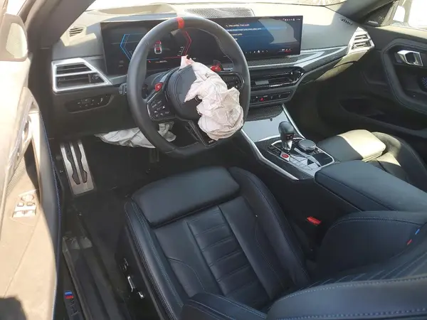 3MF23DM0XS8E91426 2025 BMW M2 - Image 8