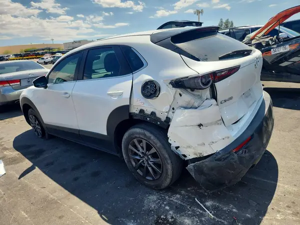 3MVDMAAL0MM226061 2021 MAZDA CX-30 - Image 2