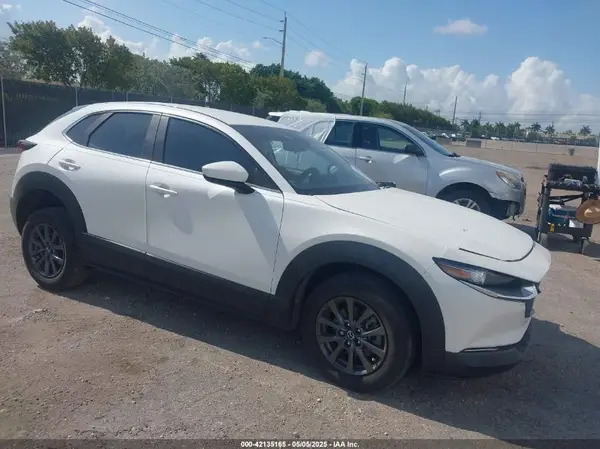 3MVDMAAL0MM272716 2021 MAZDA CX-30 - Image 1