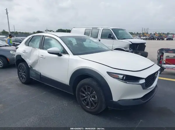 3MVDMAAL1MM272837 2021 MAZDA CX-30 - Image 1