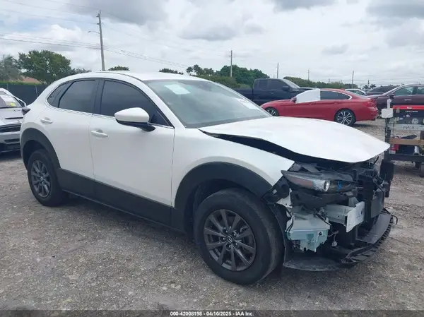 3MVDMAAL3MM228581 2021 MAZDA CX-30 - Image 1