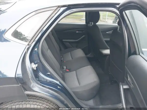 3MVDMAAL5MM260481 2021 MAZDA CX-30 - Image 8