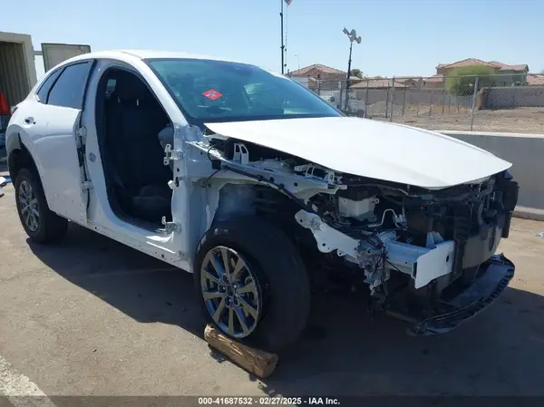 3MVDMAAL5MM303944 2021 MAZDA CX-30 - Image 1