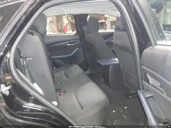 3MVDMAAL9MM211235 2021 MAZDA CX-30 - Image 8