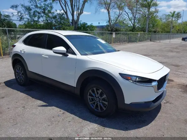 3MVDMAAL9MM269720 2021 MAZDA CX-30 - Image 1