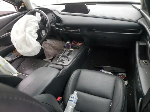 3MVDMABL1MM235382 2021 MAZDA CX-30 - Image 8