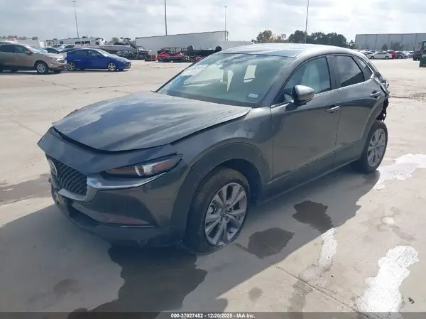 3MVDMABL2MM318853 2021 MAZDA CX-30 - Image 2