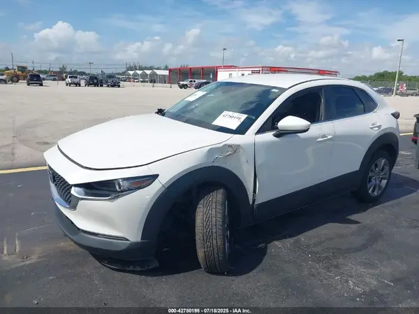 3MVDMABL6MM232123 2021 MAZDA CX-30 - Image 2