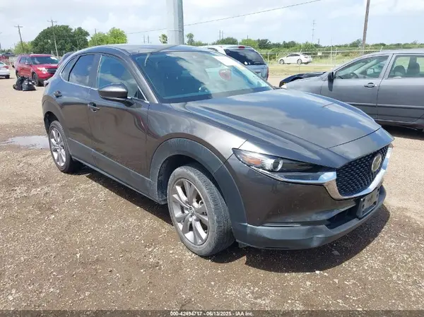 3MVDMABL7MM221566 2021 MAZDA CX-30 - Image 1
