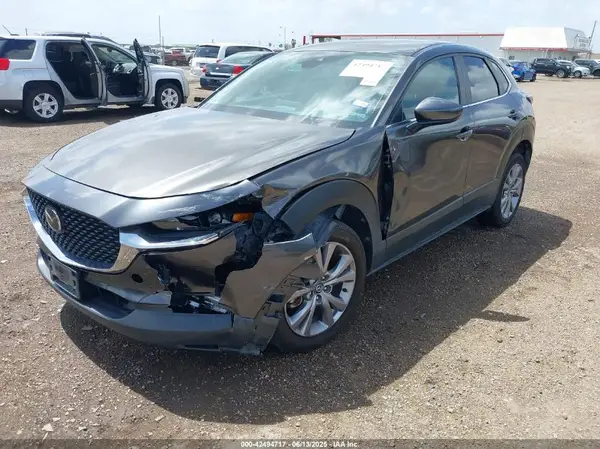 3MVDMABL7MM221566 2021 MAZDA CX-30 - Image 2