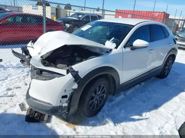 3MVDMABL8LM127923 2020 MAZDA CX-30 - Image 2